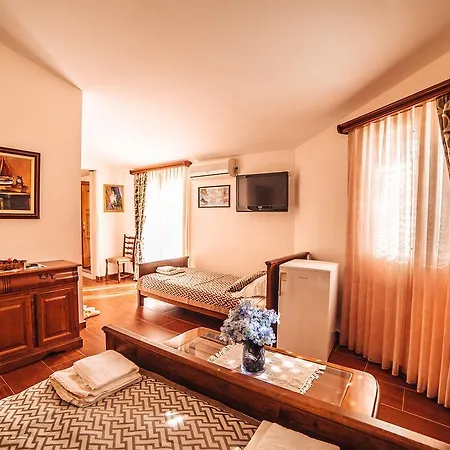 Sebelj Pensión *